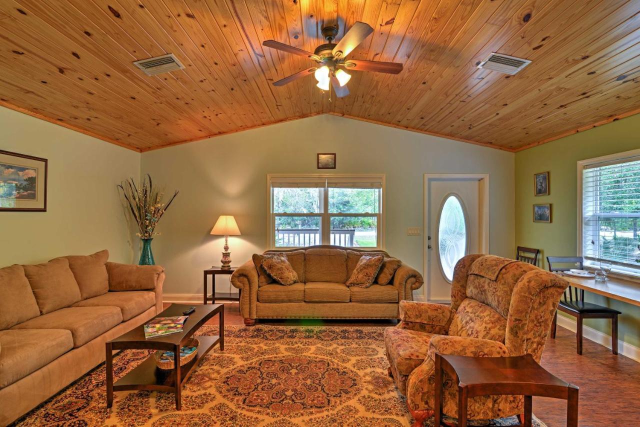 Crystal River Cottage On 1 Acre With Deck And Porch! Yankeetown Exterior foto