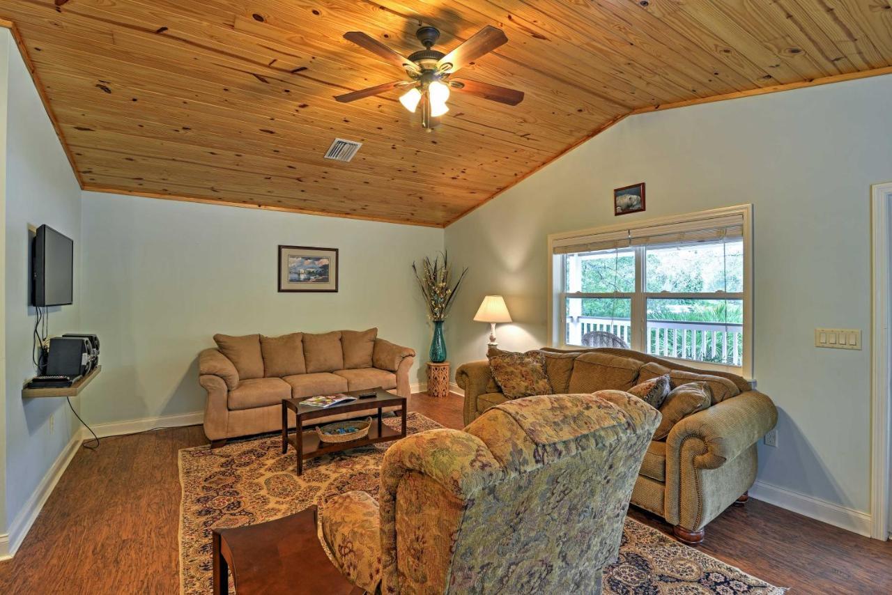 Crystal River Cottage On 1 Acre With Deck And Porch! Yankeetown Exterior foto